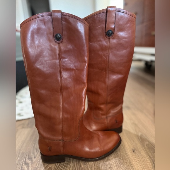 Frye Melissa Button 2 Boot women’s size 7B- excellent used condition - Picture 8 of 8